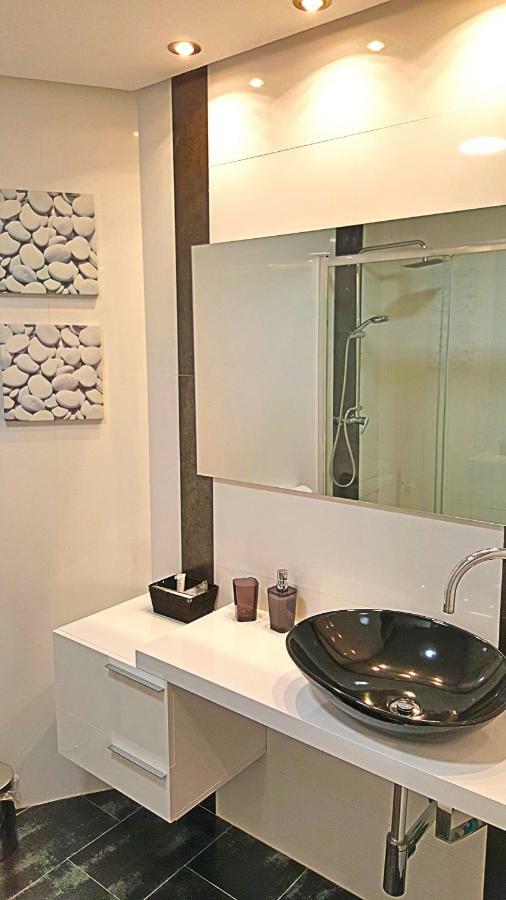 Apartamento Boulevard Gran Capitan Cordoba Exterior photo